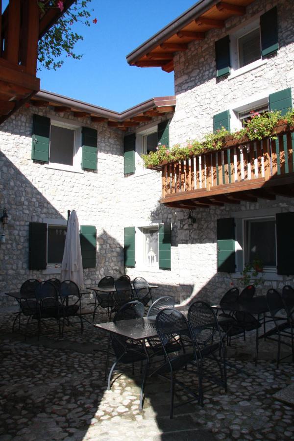 Tramonti di Sopra Agriturismo Borgo Titol מראה חיצוני תמונה