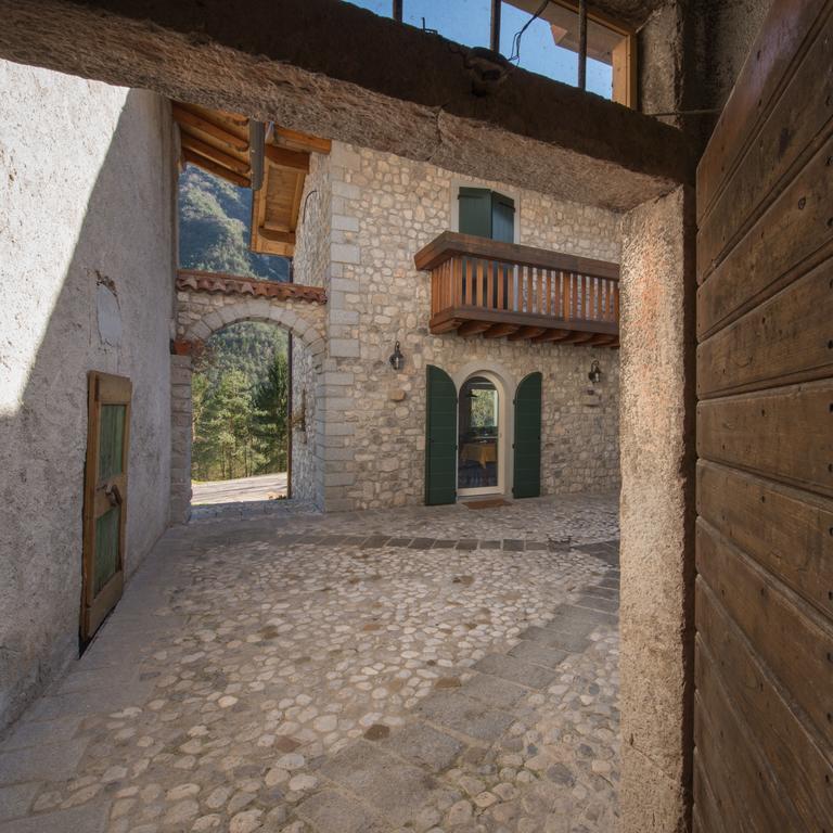 Tramonti di Sopra Agriturismo Borgo Titol מראה חיצוני תמונה